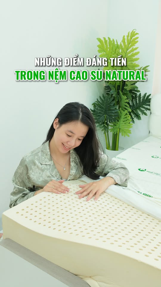 Ảnh bìa video khách hàng